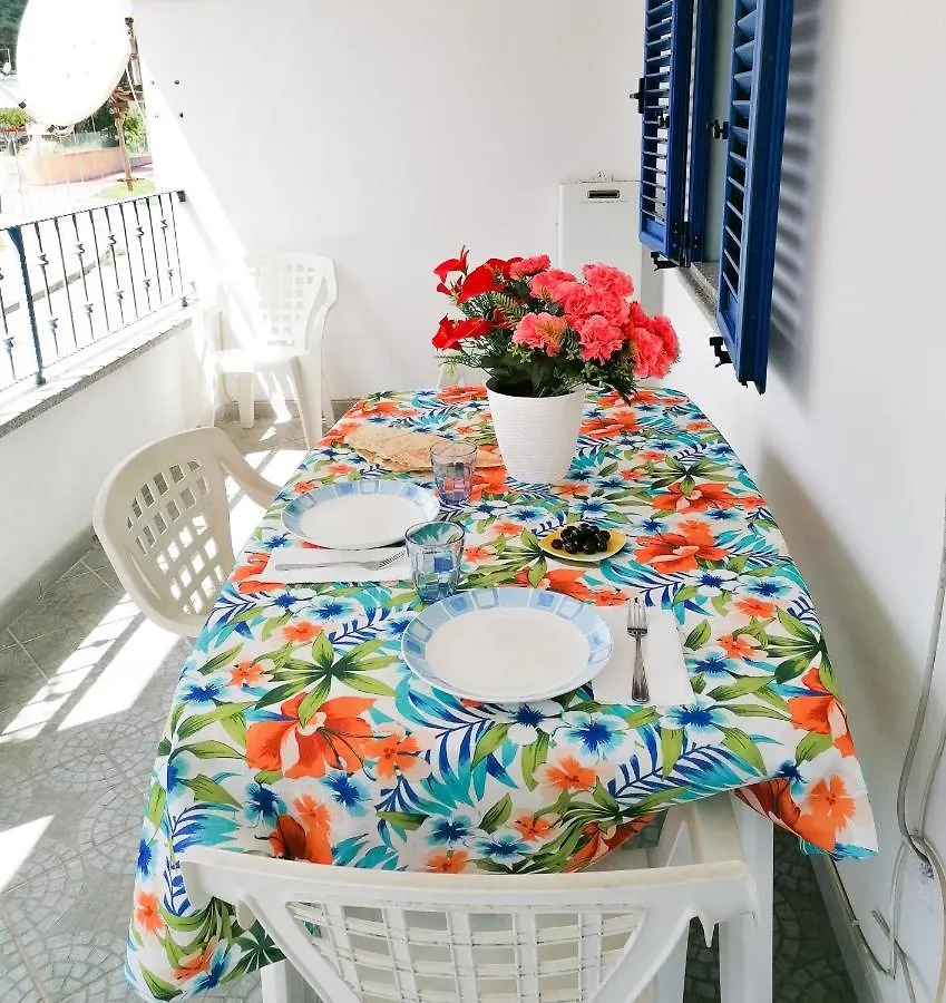 Appartamenti Mareblu 450M Dal Mare La Caletta